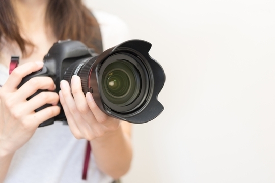 専属カメラマンがスタンバイ - 足立区のKanael 結婚相談所が選ばれる理由